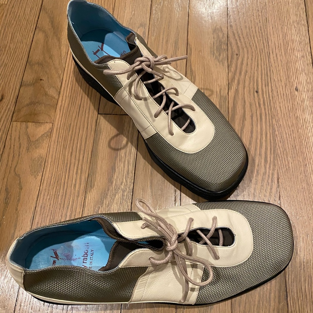 Thierry Rabotin woman’s laced up Shoes in Cream and gray/silver leather